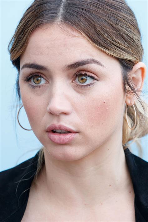 ana s02e02 amr|Ana de Armas .